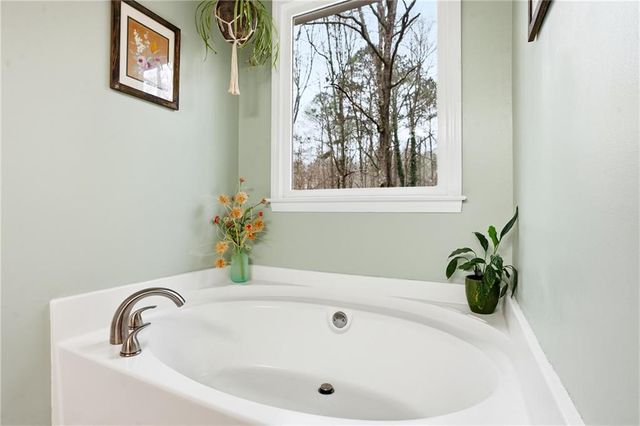 125 Cardinal Court, Covington, GA 30016