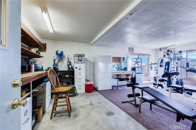 8384 Highland Court, Oak Hills, CA 92344