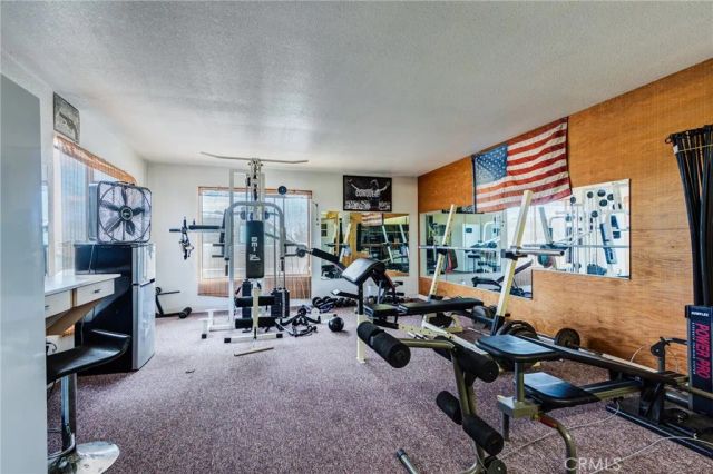 8384 Highland Court, Oak Hills, CA 92344