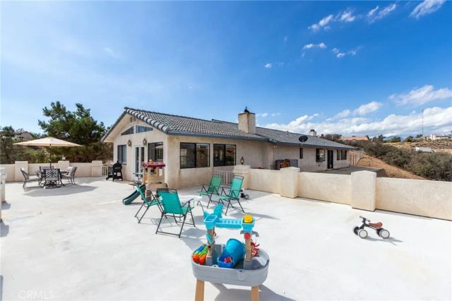 8384 Highland Court, Oak Hills, CA 92344