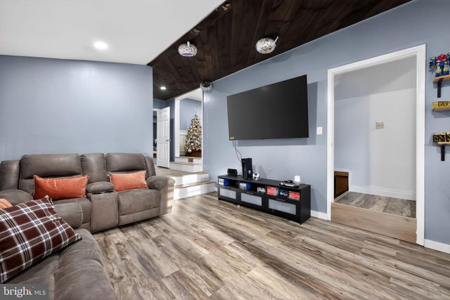 550 PENN AVE, Glenside, PA 19038