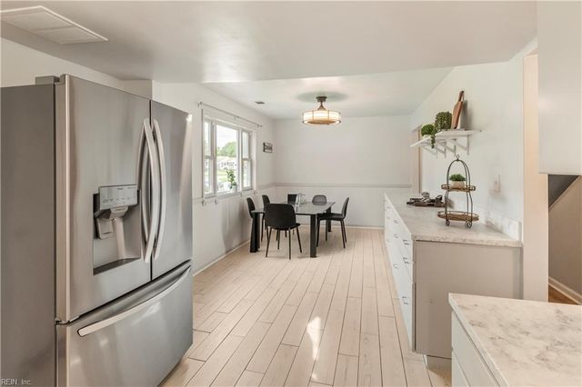 3544 Faraday LN, Virginia Beach, VA 23452