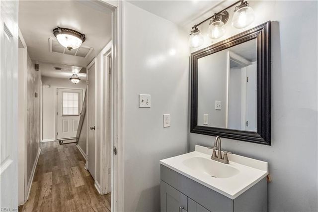 3544 Faraday LN, Virginia Beach, VA 23452