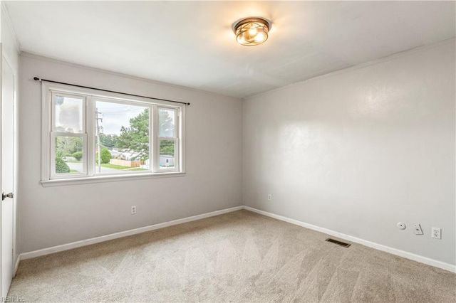 3544 Faraday LN, Virginia Beach, VA 23452