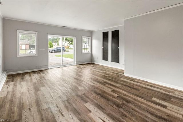 3544 Faraday LN, Virginia Beach, VA 23452