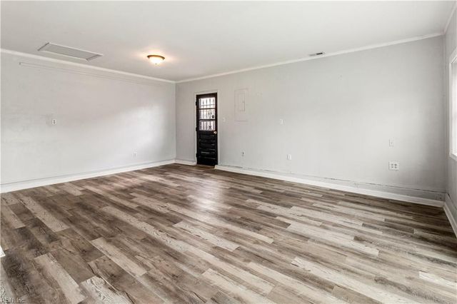 3544 Faraday LN, Virginia Beach, VA 23452