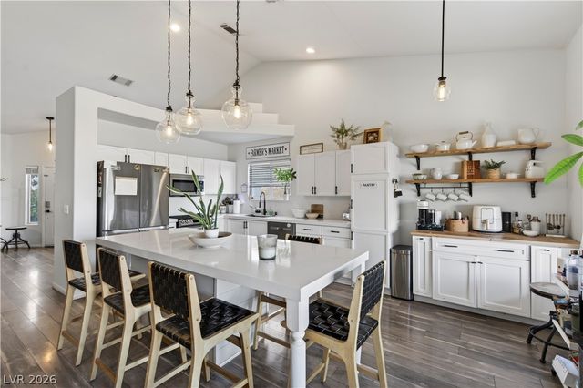 7236 Tealwood Street, Las Vegas, NV 89131