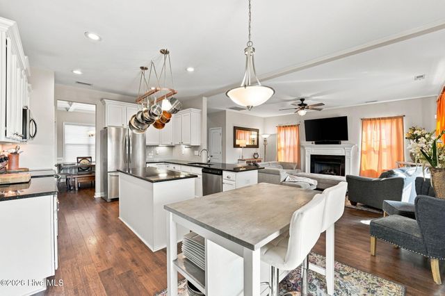 1919 Sweetfern Place, Aberdeen, NC 28315