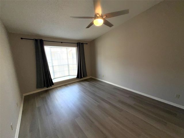 2120 El Paseo Street 2312, Houston, TX 77054