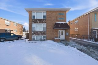 6135 W 79th Street W 1, Burbank, IL 60459