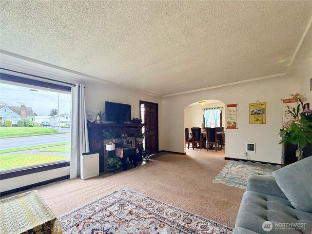 6014 Pacific Avenue, Tacoma, WA 98408