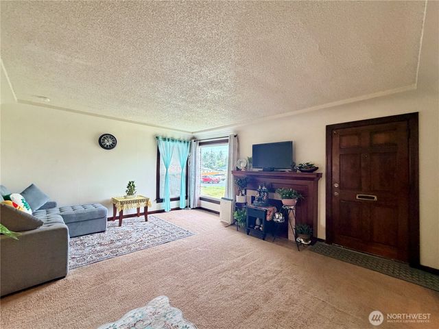 6014 Pacific Avenue, Tacoma, WA 98408