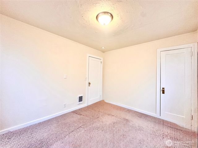 6014 Pacific Avenue, Tacoma, WA 98408