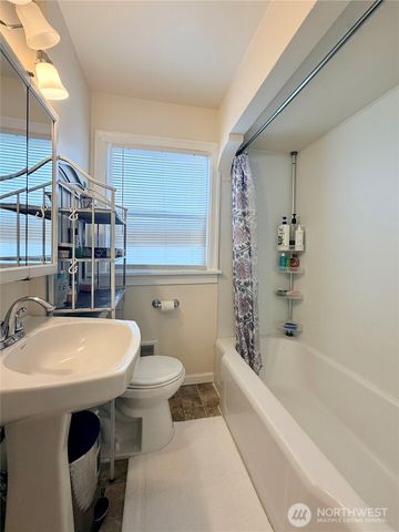 6014 Pacific Avenue, Tacoma, WA 98408