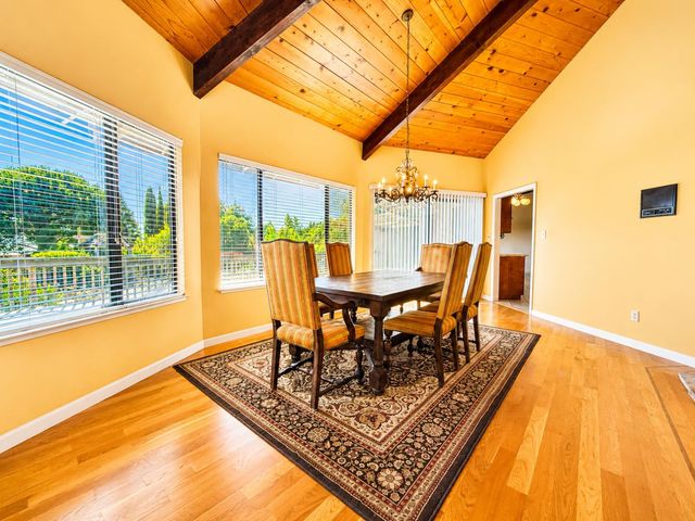 300 Ridgeway Road, Woodside, CA 94062