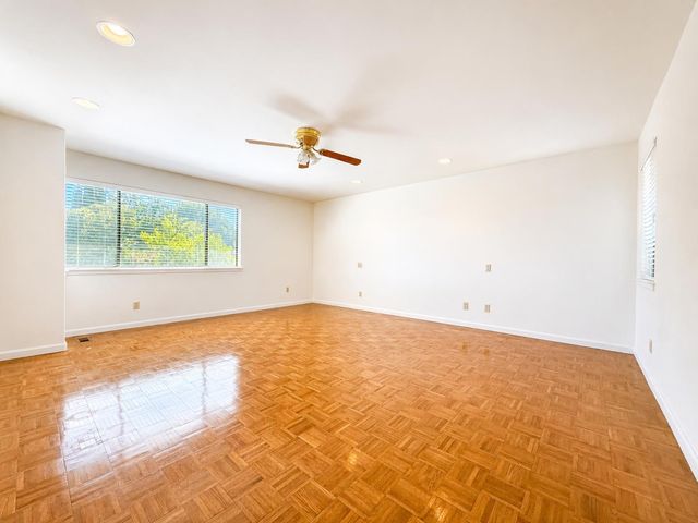 300 Ridgeway Road, Woodside, CA 94062