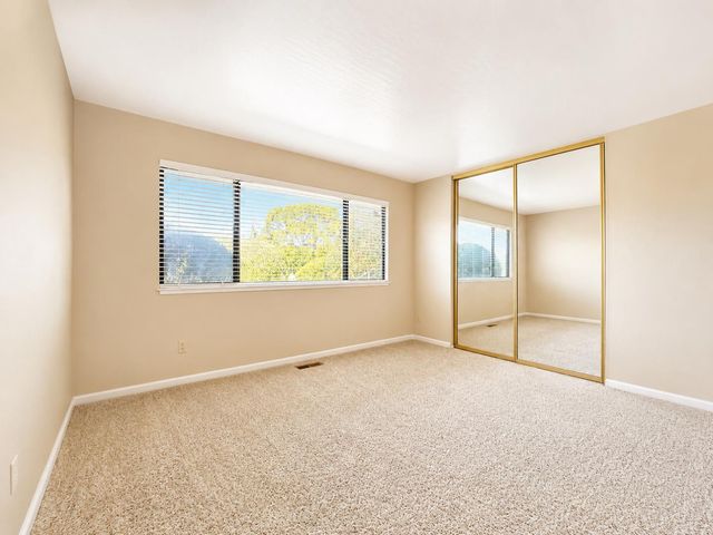 300 Ridgeway Road, Woodside, CA 94062