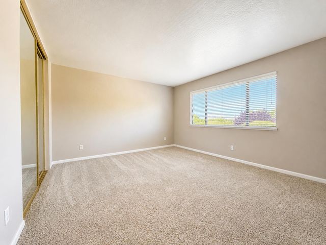 300 Ridgeway Road, Woodside, CA 94062