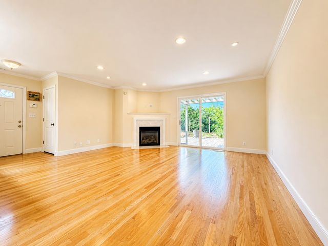 300 Ridgeway Road, Woodside, CA 94062