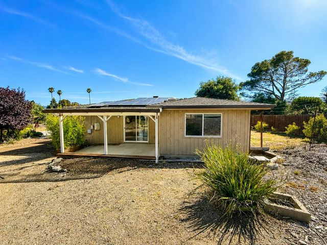 300 Ridgeway Road, Woodside, CA 94062