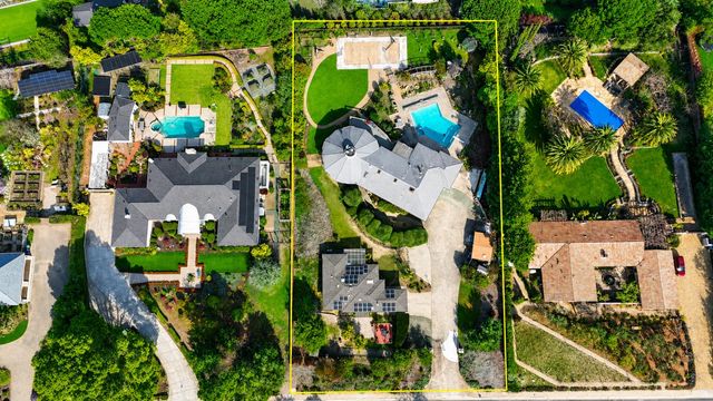 300 Ridgeway Road, Woodside, CA 94062