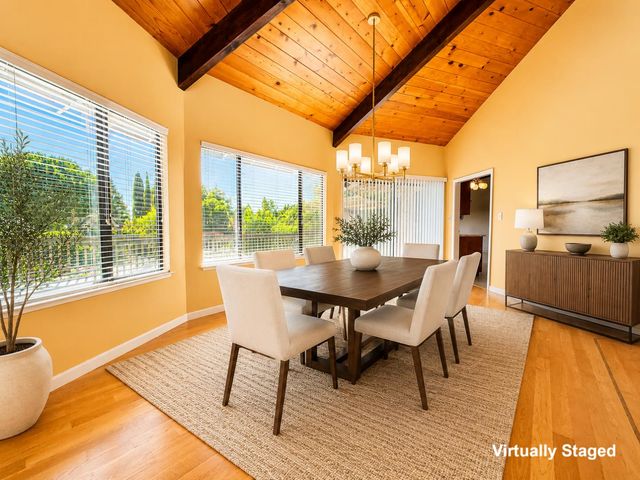 300 Ridgeway Road, Woodside, CA 94062