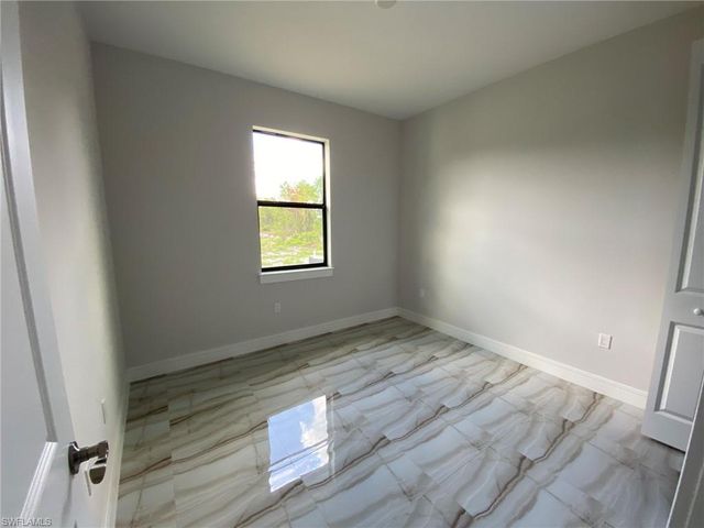 4362 40th ST NE, Naples, FL 34120