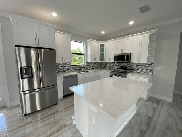 4362 40th ST NE, Naples, FL 34120