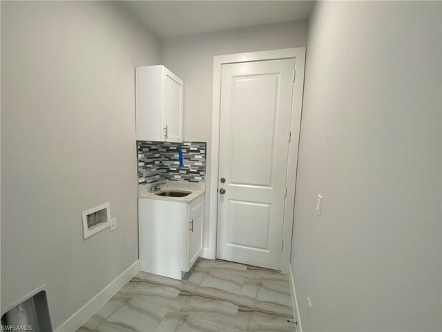 4362 40th ST NE, Naples, FL 34120