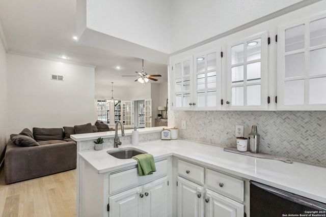 302 Bluffcove, San Antonio, TX 78216