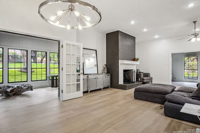 302 Bluffcove, San Antonio, TX 78216