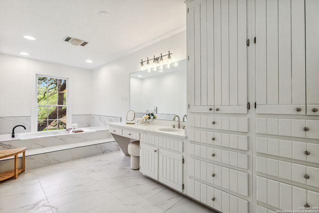 302 Bluffcove, San Antonio, TX 78216