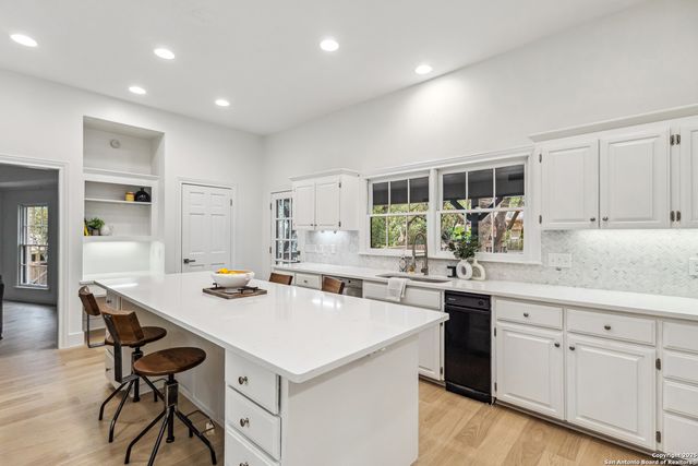 302 Bluffcove, San Antonio, TX 78216