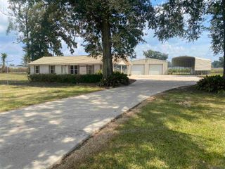 13428 Hilbert Young Rd, Gonzales, LA 70737