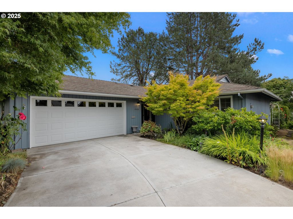12434 Sw KING GEORGE Dr, King City, OR 97224