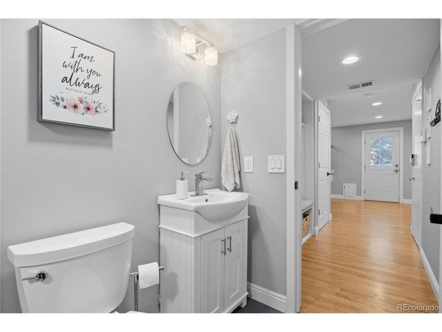 11025 E Berry Ave, Englewood, CO 80111
