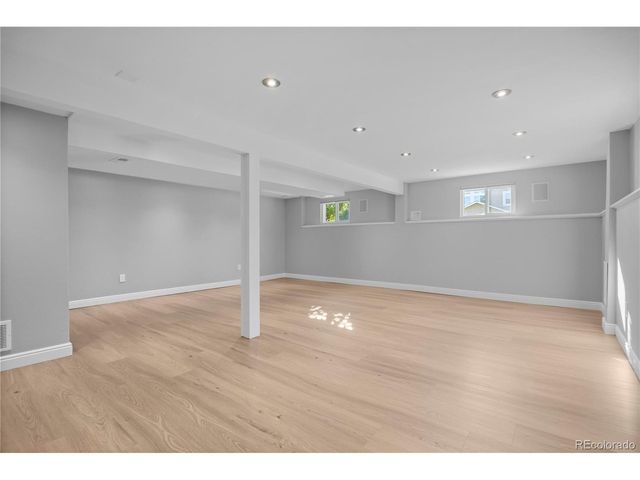 11025 E Berry Ave, Englewood, CO 80111