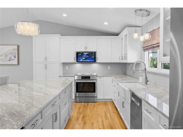 11025 E Berry Ave, Englewood, CO 80111
