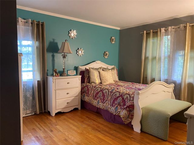 1 Parkview Drive, Middletown, NY 10940