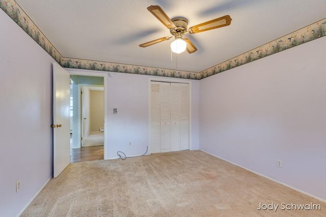 3364 Chestnut Avenue, Grandville, MI 49418