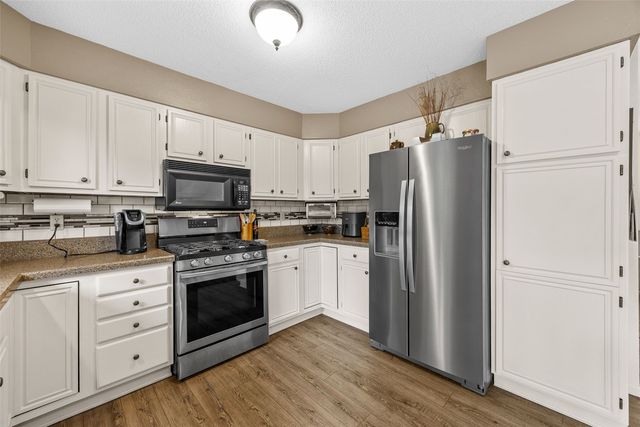 509 Bezdek Drive NW, Cedar Rapids, IA 52405