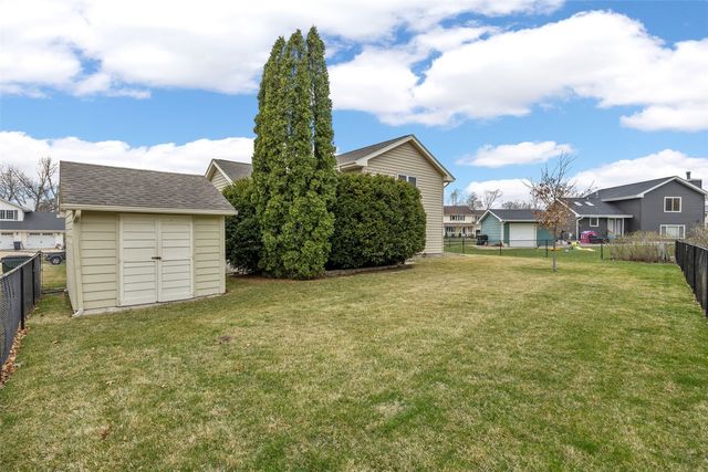 509 Bezdek Drive NW, Cedar Rapids, IA 52405