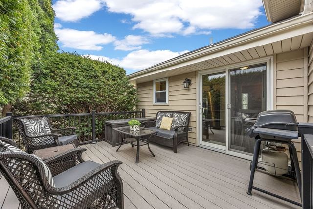 509 Bezdek Drive NW, Cedar Rapids, IA 52405