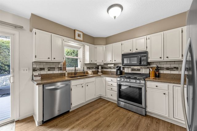 509 Bezdek Drive NW, Cedar Rapids, IA 52405