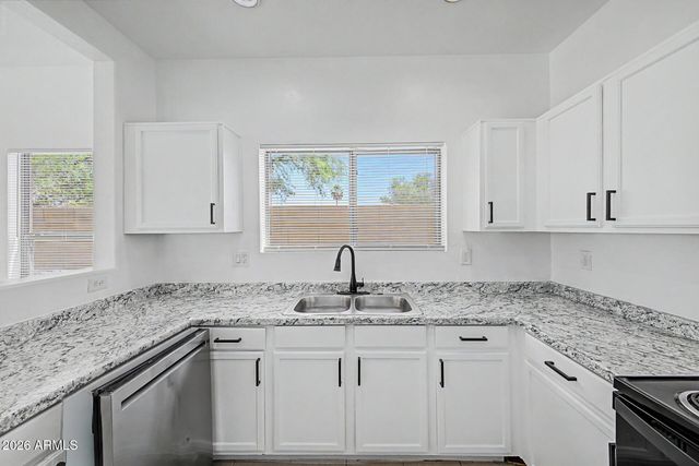 9481 N 81ST Drive, Peoria, AZ 85345