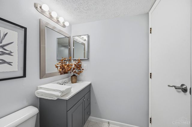 995 Walnut Court, Mason, OH 45040