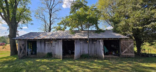 100 North Road, Montgomery, IN 47558