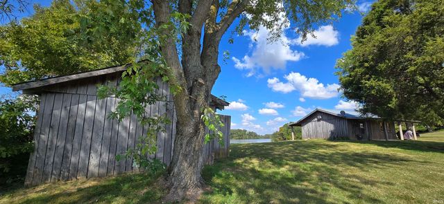 100 North Road, Montgomery, IN 47558