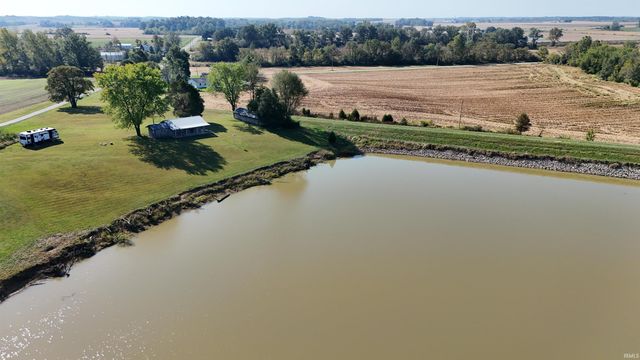 100 North Road, Montgomery, IN 47558