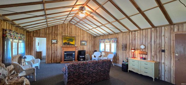 100 North Road, Montgomery, IN 47558